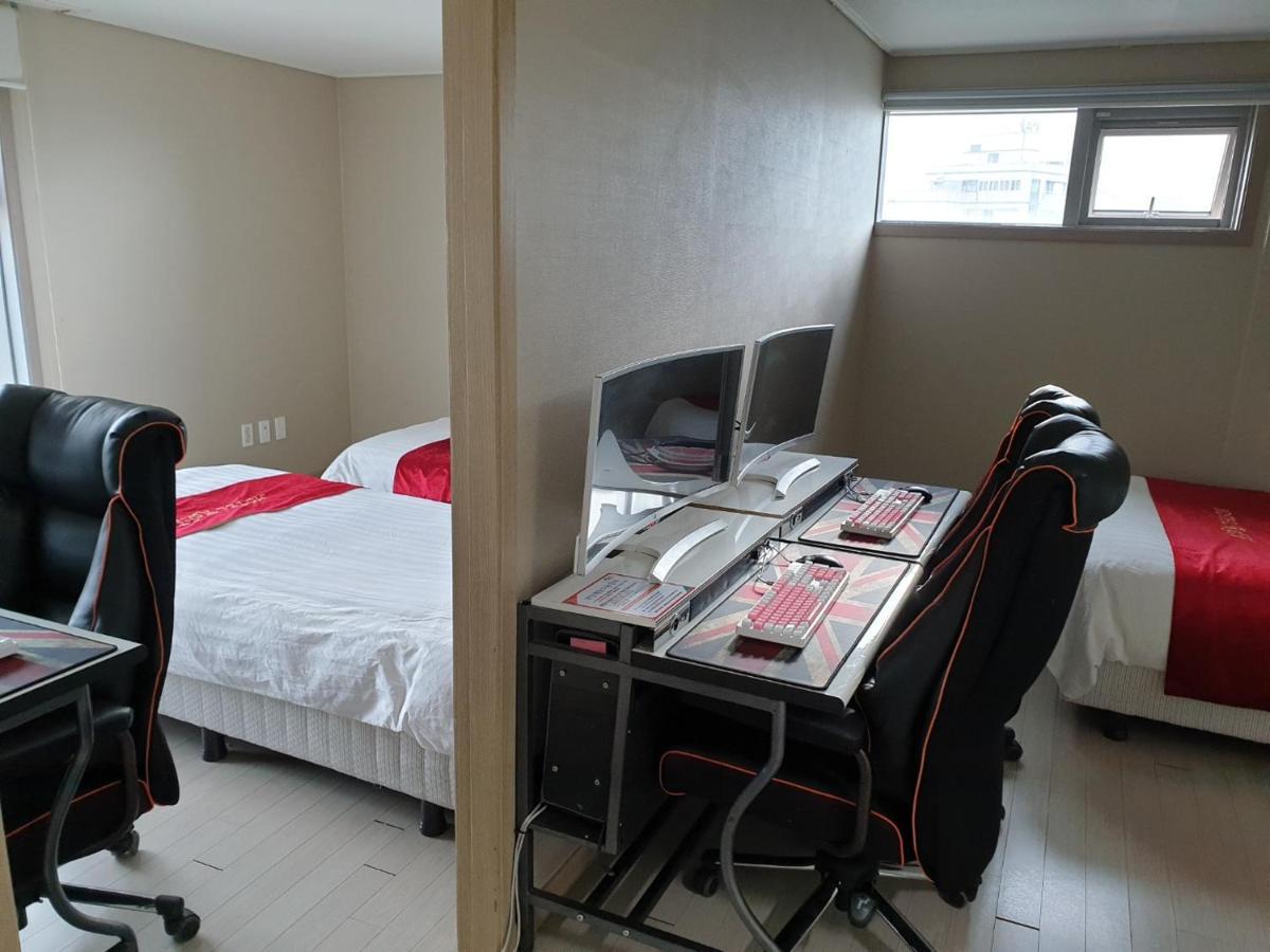 R&T Hotel Чеджудо Экстерьер фото