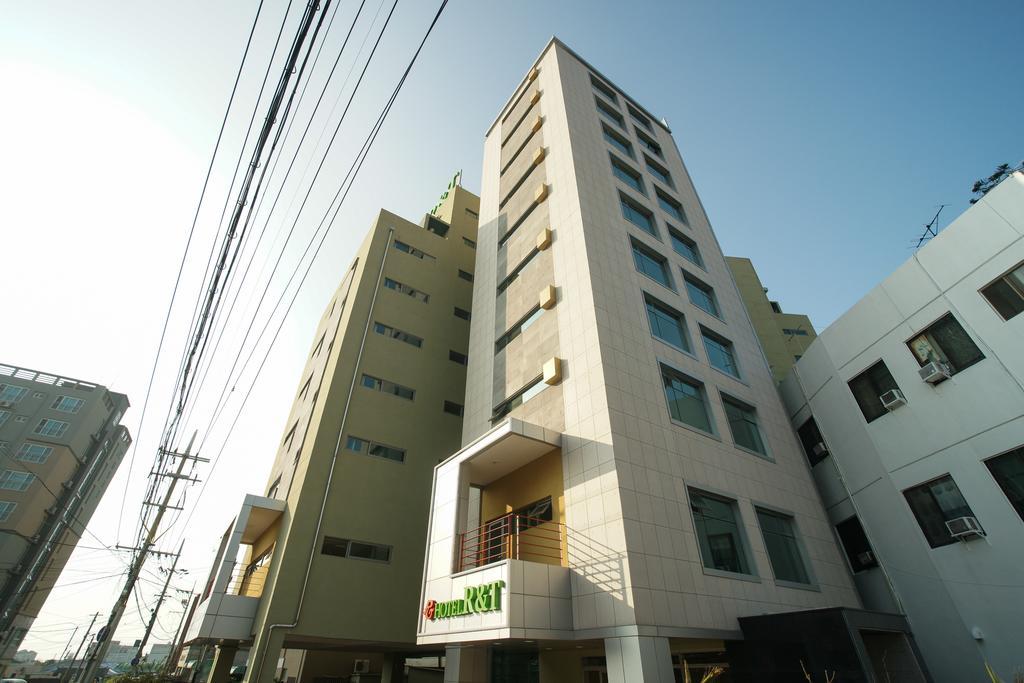 R&T Hotel Чеджудо Экстерьер фото